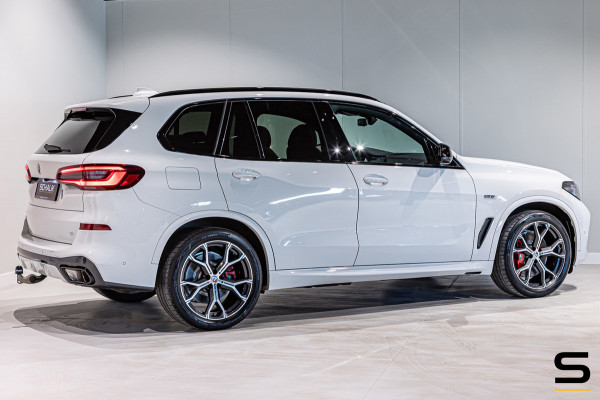 BMW X5 XDrive45e High Executive|M-sportPro|Pano|E-trekhaak