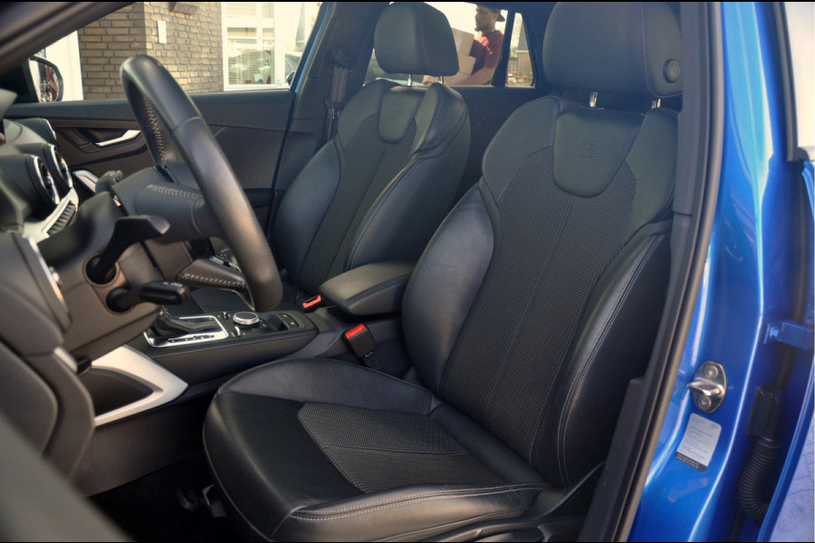 Audi Q2 35 TFSI S Edition | S-Tronic | Ara Bleu! | Panoramadak | Trekhaak