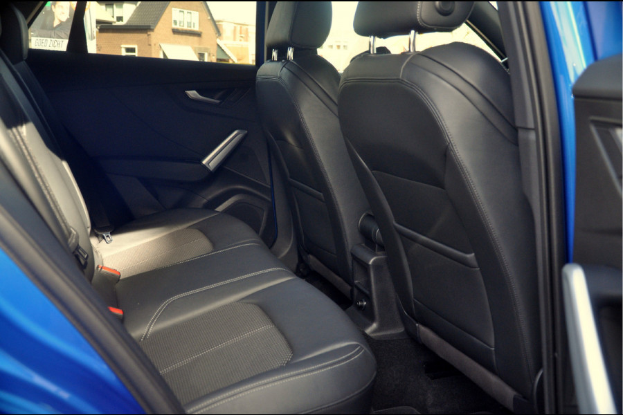 Audi Q2 35 TFSI S Edition | S-Tronic | Ara Bleu! | Panoramadak | Trekhaak