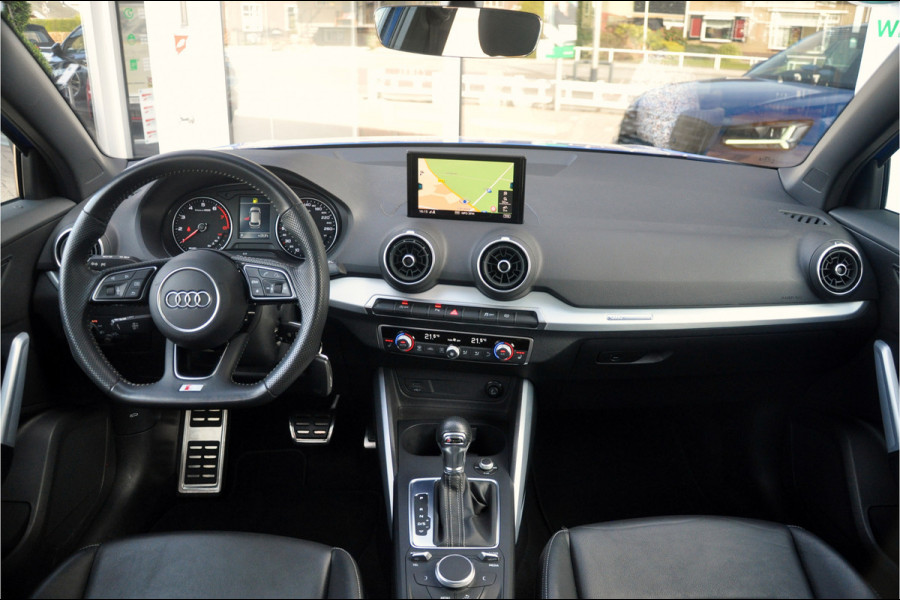 Audi Q2 35 TFSI S Edition | S-Tronic | Ara Bleu! | Panoramadak | Trekhaak