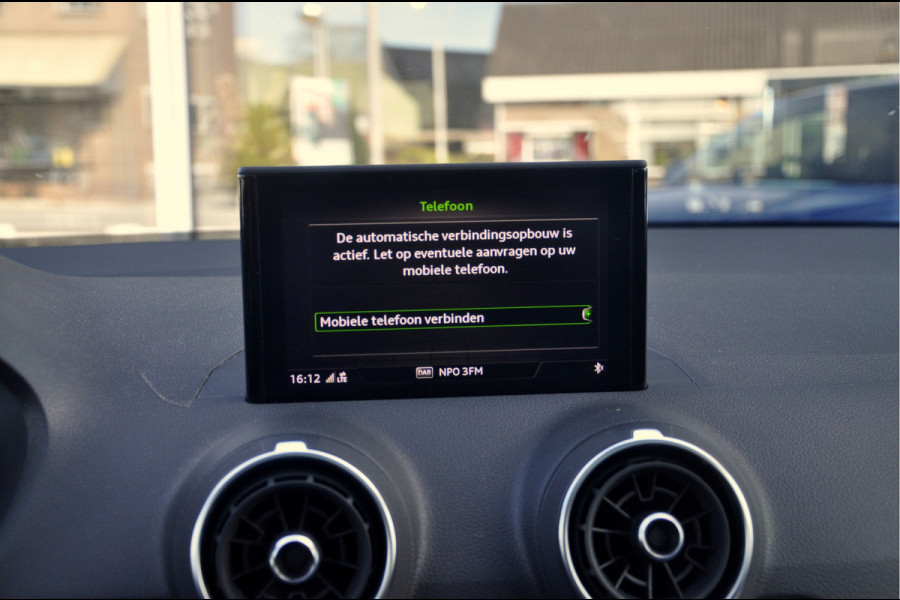 Audi Q2 35 TFSI S Edition | S-Tronic | Ara Bleu! | Panoramadak | Trekhaak