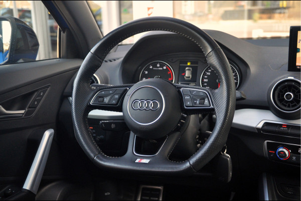 Audi Q2 35 TFSI S Edition | S-Tronic | Ara Bleu! | Panoramadak | Trekhaak