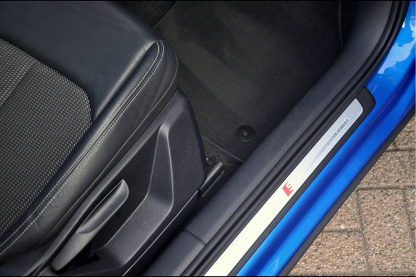 Audi Q2 35 TFSI S Edition | S-Tronic | Ara Bleu! | Panoramadak | Trekhaak