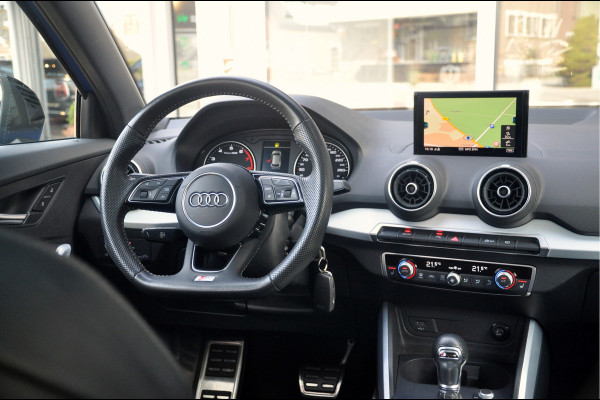 Audi Q2 35 TFSI S Edition | S-Tronic | Ara Bleu! | Panoramadak | Trekhaak