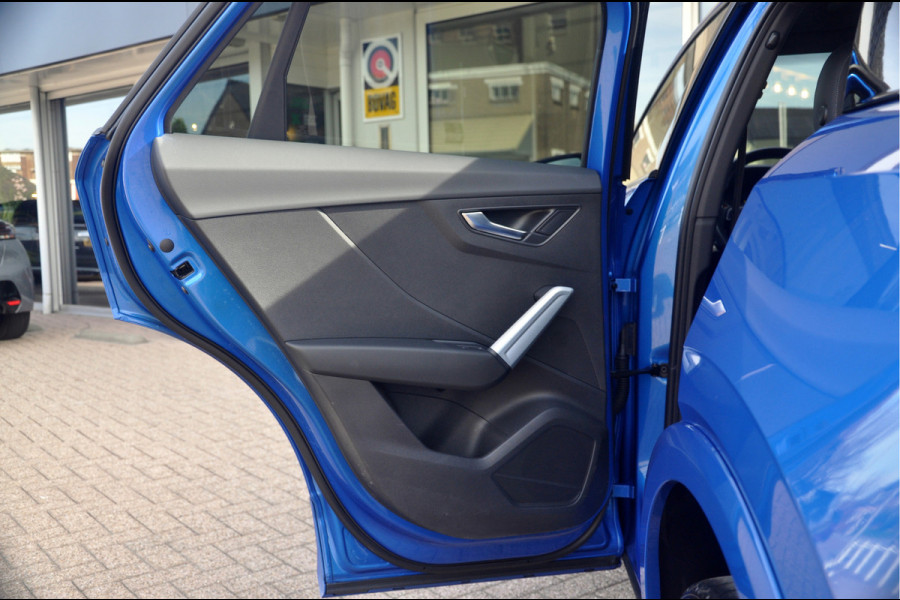 Audi Q2 35 TFSI S Edition | S-Tronic | Ara Bleu! | Panoramadak | Trekhaak