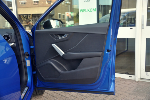 Audi Q2 35 TFSI S Edition | S-Tronic | Ara Bleu! | Panoramadak | Trekhaak