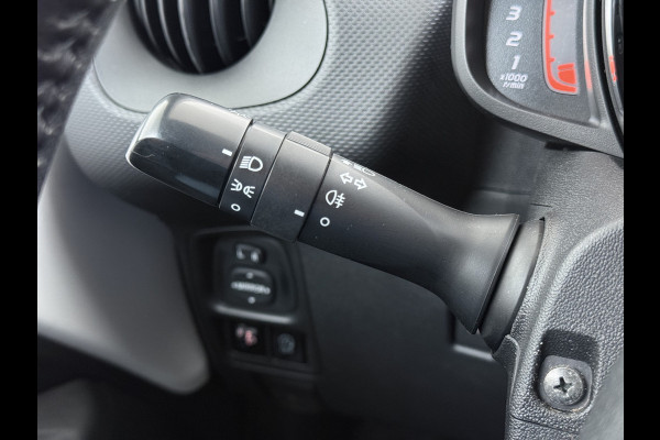 Citroën C1 1.0VTi 73pk 5Drs AircoElek.Ramen+Spiegels Stuurbekrachtiging Edition Privacy Glas Led Isofix ESP Comfort+Look Pack Bluetooth Origineel Nederlandse Auto slechts 24 euro per maand belasting!