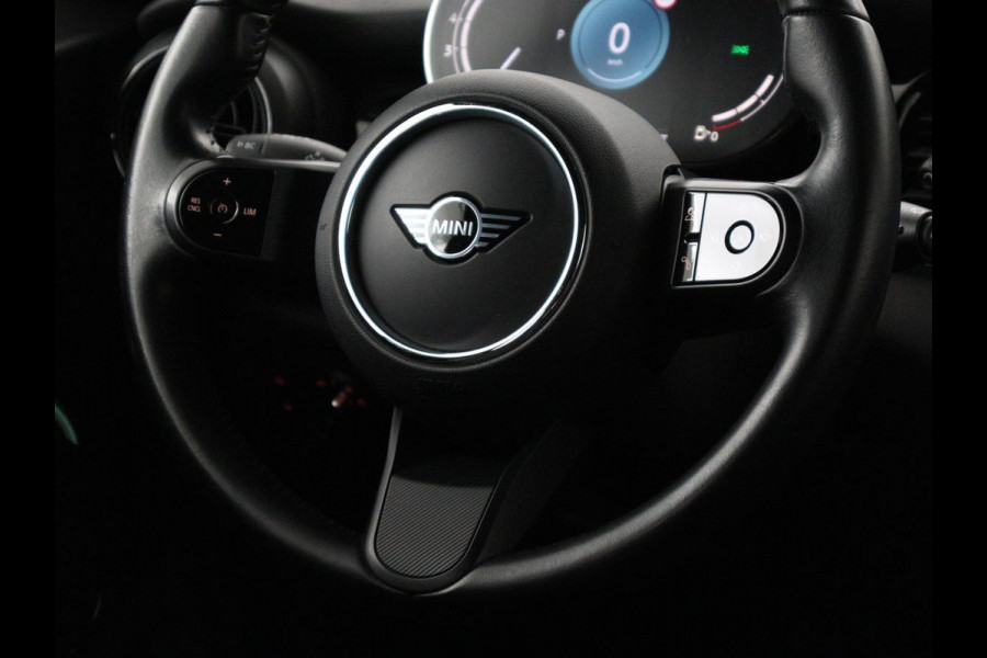 MINI One 1.5 Business Edition | Leder | Harman/Kardon | Matrix LED | Stoelverwarming | Camera | Carplay | Park Assist | Verwarmde voorruit | Climate control | Cruise control | Navigatie
