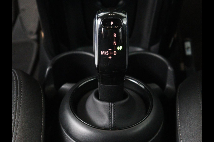 MINI One 1.5 Business Edition | Leder | Harman/Kardon | Matrix LED | Stoelverwarming | Camera | Carplay | Park Assist | Verwarmde voorruit | Climate control | Cruise control | Navigatie