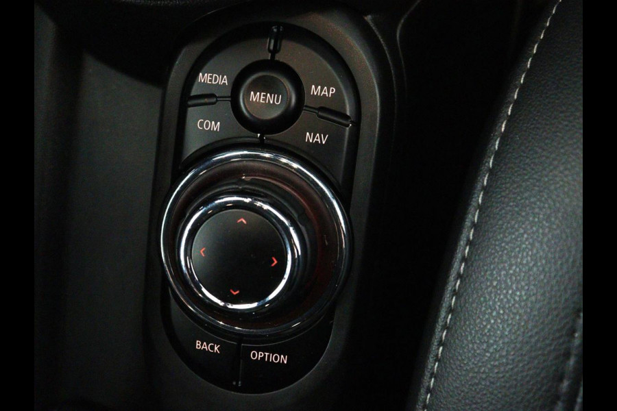 MINI One 1.5 Business Edition | Leder | Harman/Kardon | Matrix LED | Stoelverwarming | Camera | Carplay | Park Assist | Verwarmde voorruit | Climate control | Cruise control | Navigatie