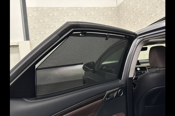 Lexus RX 450h 4WD President Line | Panorama | Origineel NL | 360 Camera | Mark-Levinson Sound | ACC | Stoelventilatie | Leder | Head-Up | Memory | Keyless-Entry | Stoelverwarming V+A | ISO-Glas | Zonwering | LED | Lane-Assist | Dodehoek | DAB | Draadloos Laden |