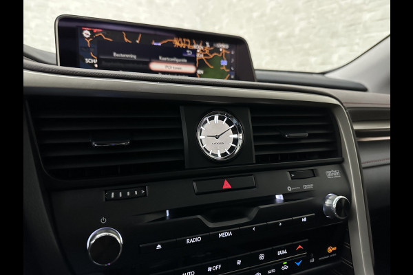 Lexus RX 450h 4WD President Line | Panorama | Origineel NL | 360 Camera | Mark-Levinson Sound | ACC | Stoelventilatie | Leder | Head-Up | Memory | Keyless-Entry | Stoelverwarming V+A | ISO-Glas | Zonwering | LED | Lane-Assist | Dodehoek | DAB | Draadloos Laden |