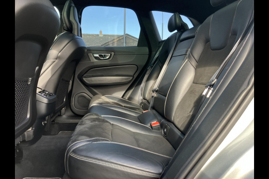 Volvo XC60 2.0 T5 AWD R-Design | HUD | Pano | Trekhaak | All-in prijs