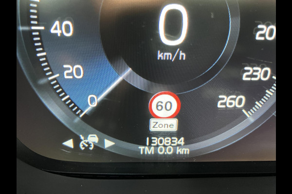 Volvo XC60 2.0 T5 AWD R-Design | HUD | Pano | Trekhaak | All-in prijs