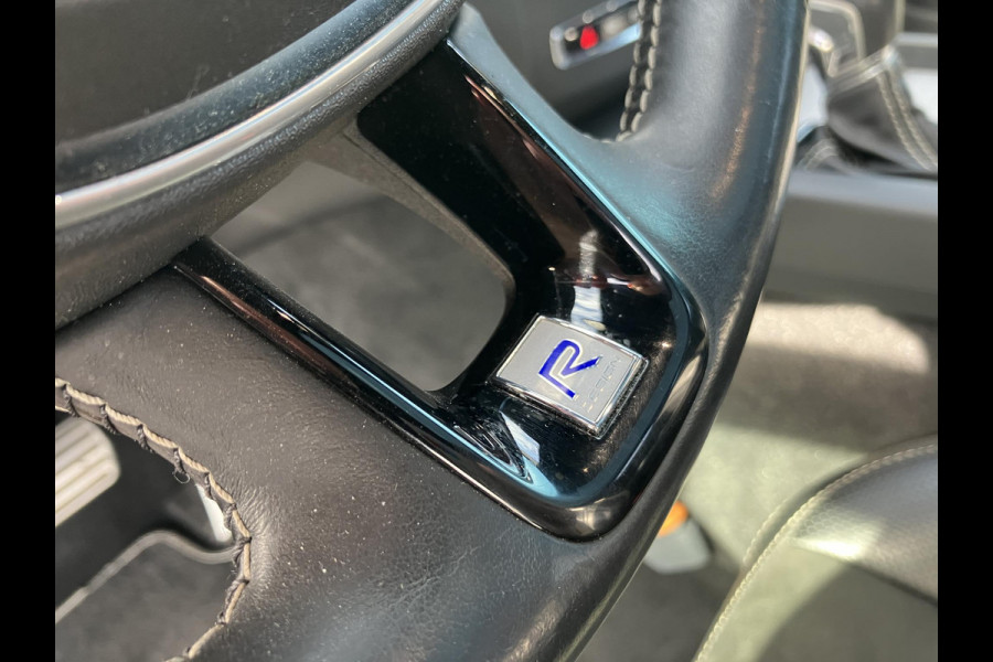 Volvo XC60 2.0 T5 AWD R-Design | HUD | Pano | Trekhaak | All-in prijs