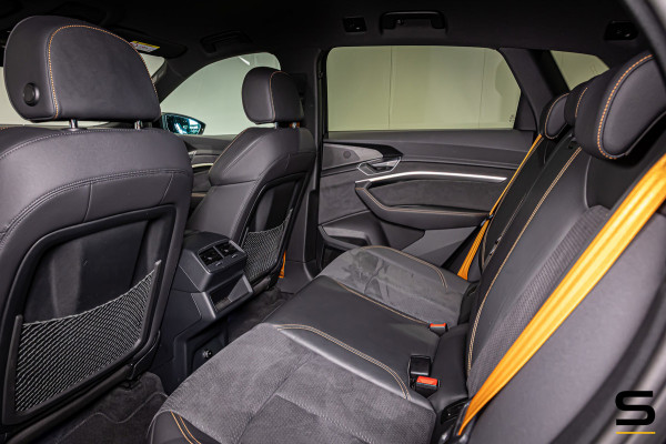 Audi e-tron S quattro 71 kWh|BlackEdition|22inch|Cam|StoelV