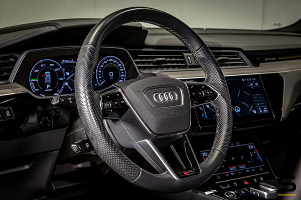 Audi e-tron S quattro 71 kWh|BlackEdition|22inch|Cam|StoelV