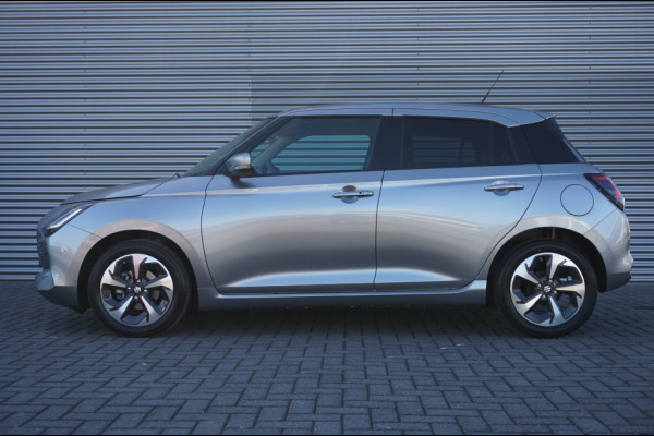 Suzuki Swift Style Smart Hybrid | 3.003 km | ACC | CAMERA | NAVI | EL CLIMATE