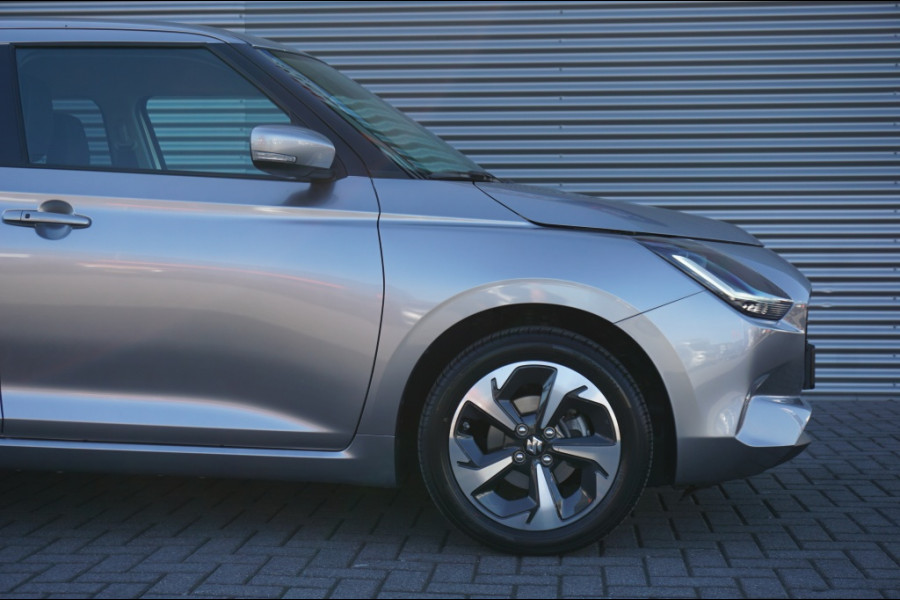 Suzuki Swift Style Smart Hybrid | 3.003 km | ACC | CAMERA | NAVI | EL CLIMATE
