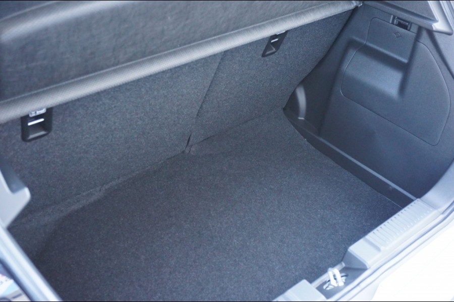 Suzuki Swift Style Smart Hybrid | 3.003 km | ACC | CAMERA | NAVI | EL CLIMATE