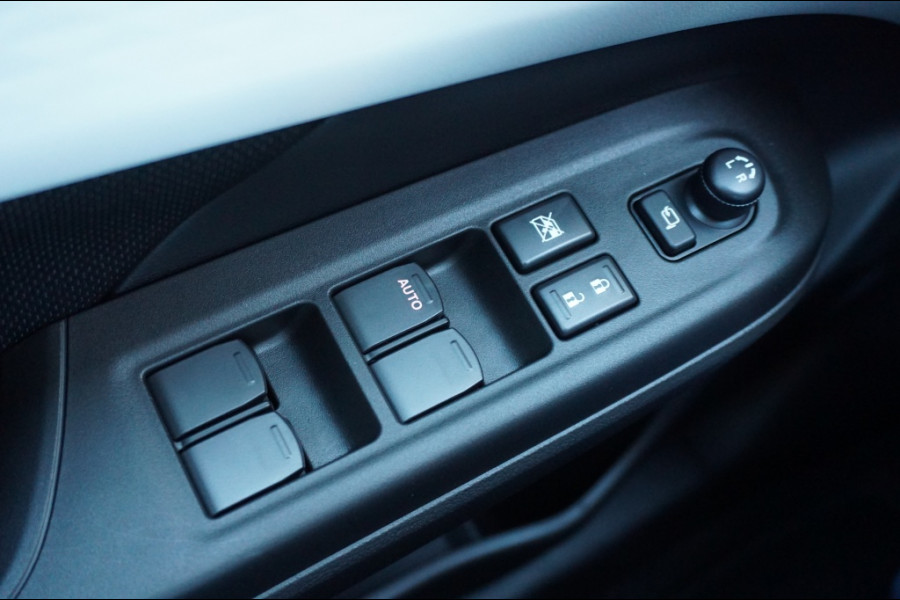 Suzuki Swift Style Smart Hybrid | 3.003 km | ACC | CAMERA | NAVI | EL CLIMATE