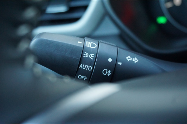 Suzuki Swift Style Smart Hybrid | 3.003 km | ACC | CAMERA | NAVI | EL CLIMATE