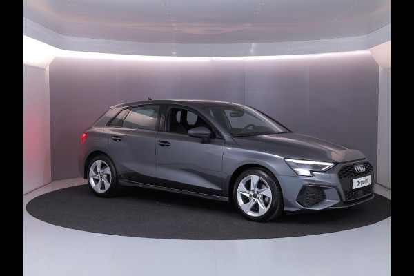 Audi A3 Sportback 30 TFSI S edition 110 pk S-tronic | Navigatie | Parkeersensoren achter | LED koplampen | Apple Carplay/Android Auto | S-Line |