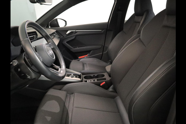 Audi A3 Sportback 30 TFSI S edition 110 pk S-tronic | Navigatie | Parkeersensoren achter | LED koplampen | Apple Carplay/Android Auto | S-Line |