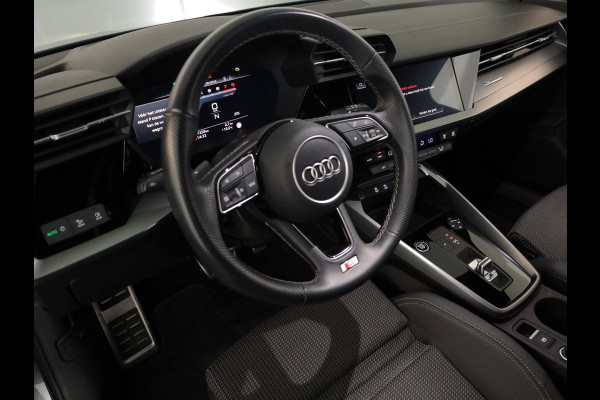 Audi A3 Sportback 30 TFSI S edition 110 pk S-tronic | Navigatie | Parkeersensoren achter | LED koplampen | Apple Carplay/Android Auto | S-Line |