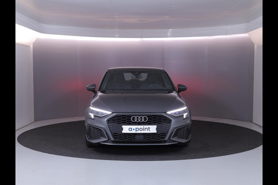 Audi A3 Sportback 30 TFSI S edition 110 pk S-tronic | Navigatie | Parkeersensoren achter | LED koplampen | Apple Carplay/Android Auto | S-Line |