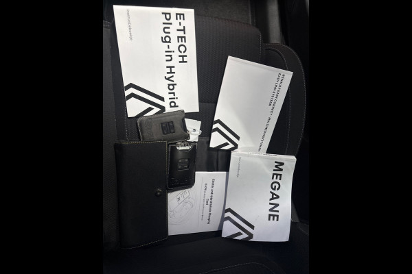 Renault Mégane Estate 1.6 E-Tech Plug-In Hybrid 160 Business Camera, trekhaak