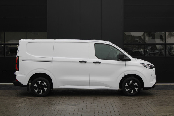 Ford E-Transit Custom 320 L1H1 Trend 65 kWh - Camera - Stoelverwarming - Carplay/Android - Rijklaar