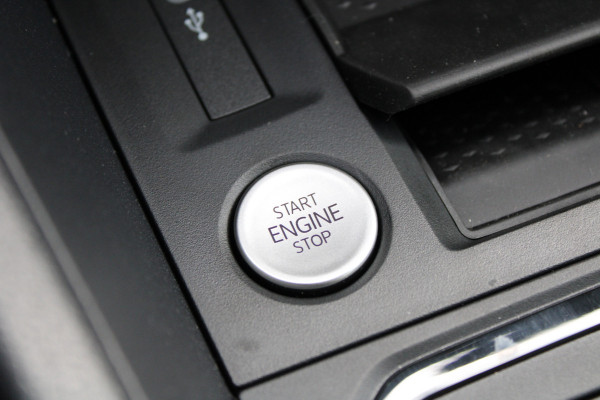 Volkswagen Caddy Cargo 2.0 TDI 122pk DSG7 - 2x Schuifdeur - Adaptive Cruise - Digital cockpit - LED koplampen - Stoelverwarming - Rijklaar