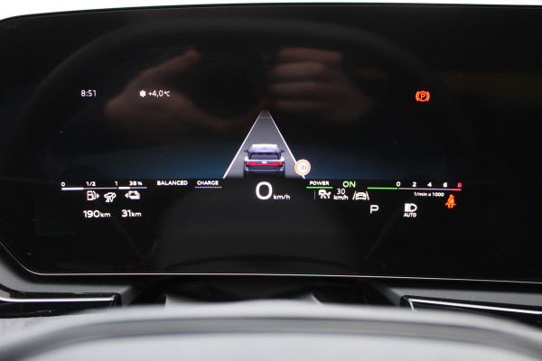 Audi A6 Avant 2.0 e-Hybrid Quattro S-Line | Achteras besturing | Alcantara/Leder | Zwenkbare Trekhaak | 360 | Nieuw