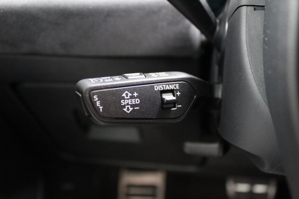 Audi A6 Avant 2.0 e-Hybrid Quattro S-Line | Achteras besturing | Alcantara/Leder | Zwenkbare Trekhaak | 360 | Nieuw