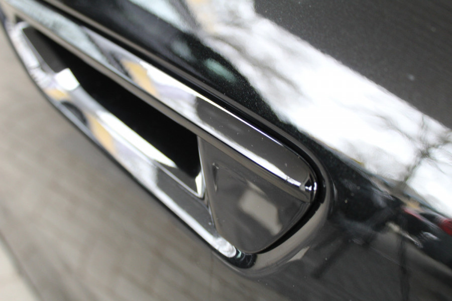 Audi A6 Avant 2.0 e-Hybrid Quattro S-Line | Achteras besturing | Alcantara/Leder | Zwenkbare Trekhaak | 360 | Nieuw