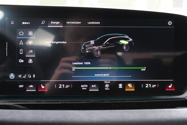 Audi A6 Avant 2.0 e-Hybrid Quattro S-Line | Achteras besturing | Alcantara/Leder | Zwenkbare Trekhaak | 360 | Nieuw