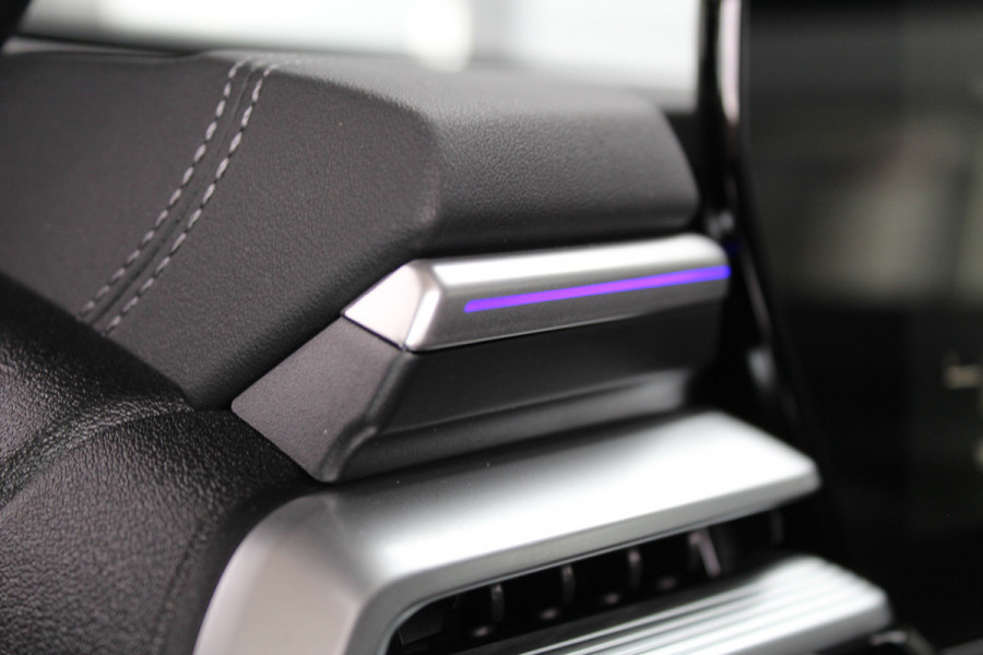 Audi A6 Avant 2.0 e-Hybrid Quattro S-Line | Achteras besturing | Alcantara/Leder | Zwenkbare Trekhaak | 360 | Nieuw