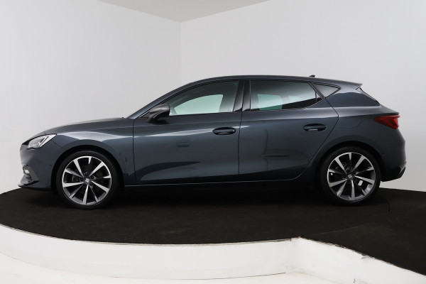 Seat Leon 1.5 eTSI FR Launch Edition Automaat (VIRTUAL COCKPIT, NAVIGATIE, TREKHAAK, ADAPTIVE CRUISE, STUUR-/STOELVERWARMING)