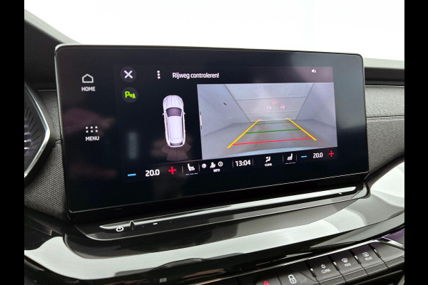 Škoda Octavia Combi 1.5 e-TSI DSG Style | Navigatie | Climate Control | Parkeer Sensoren | Camera | DAB | Cruise control | Lichtmetalen Velgen | Keyless