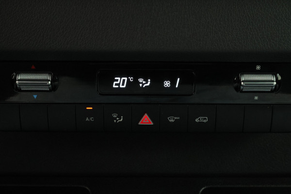 Mercedes-Benz Sprinter 319 3.0 CDI V6 Automaat L2H2 Leer, 3-Zits, LED, Camera, ACC, Airco, Rijstrooksensor, Trekhaak, 18''
