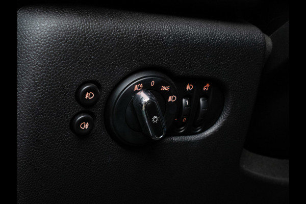 MINI Mini 1.5 Cooper Dalston Edition JCW (SPECIAL EDITION,NAVI,PDC,CLIMATE,CRUISE,GETINT,LED,SPORTSTOELEN,LM VELGEN,NETTE STAAT)