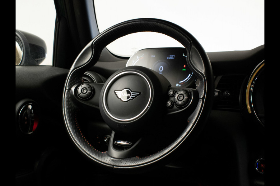 MINI Mini 1.5 Cooper Dalston Edition JCW (SPECIAL EDITION,NAVI,PDC,CLIMATE,CRUISE,GETINT,LED,SPORTSTOELEN,LM VELGEN,NETTE STAAT)