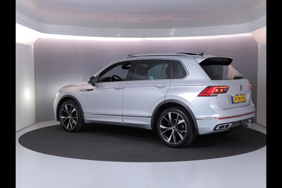 Volkswagen Tiguan 1.5 TSI R-Line 150 pk Automaat (DSG) | Navigatie | Panoramadak | Trekhaak (wegklapbaar) | Parkeersensoren (Park assist) | Achteruitrijcamera | Stoelverwarming | R-Line |