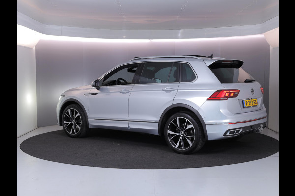 Volkswagen Tiguan 1.5 TSI R-Line 150 pk Automaat (DSG) | Navigatie | Panoramadak | Trekhaak (wegklapbaar) | Parkeersensoren (Park assist) | Achteruitrijcamera | Stoelverwarming | R-Line |