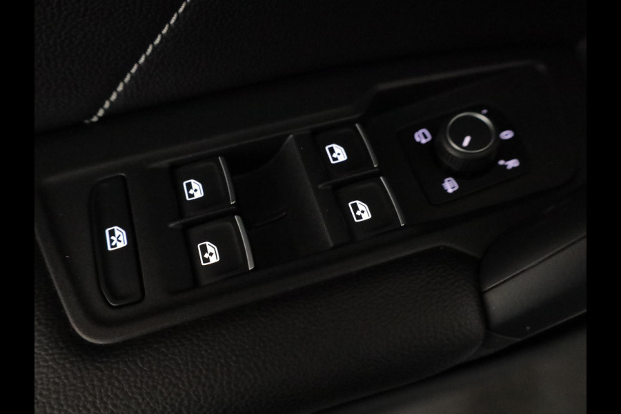 Volkswagen Tiguan 1.5 TSI R-Line 150 pk Automaat (DSG) | Navigatie | Panoramadak | Trekhaak (wegklapbaar) | Parkeersensoren (Park assist) | Achteruitrijcamera | Stoelverwarming | R-Line |