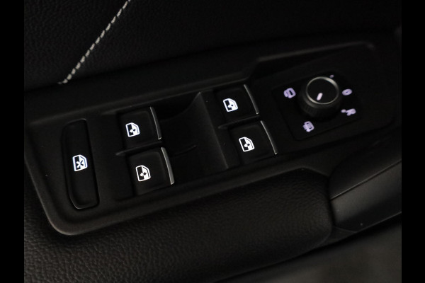 Volkswagen Tiguan 1.5 TSI R-Line 150 pk Automaat (DSG) | Navigatie | Panoramadak | Trekhaak (wegklapbaar) | Parkeersensoren (Park assist) | Achteruitrijcamera | Stoelverwarming | R-Line |