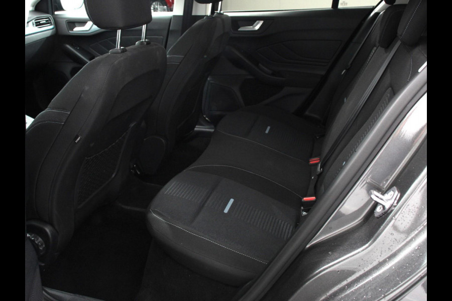 Ford Focus 1.0 EcoBoost 155pk Hybrid Automaat Active X | Navigatie | Climate Control | Camera | Parkeer sensoren | B&O | DAB | Led | Lichtmetalen velgen