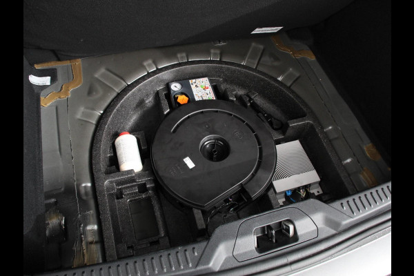 Ford Focus 1.0 EcoBoost 155pk Hybrid Automaat Active X | Navigatie | Climate Control | Camera | Parkeer sensoren | B&O | DAB | Led | Lichtmetalen velgen