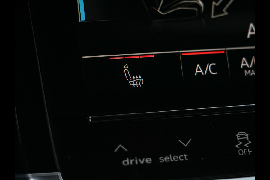 Audi Q8 e-tron 50 quattro S Edition 95 kWh · NL-auto · Panoramadak · RS-seats · Memory seats · Leder · Adaptive cruise · Keyless · Stuurverwarm